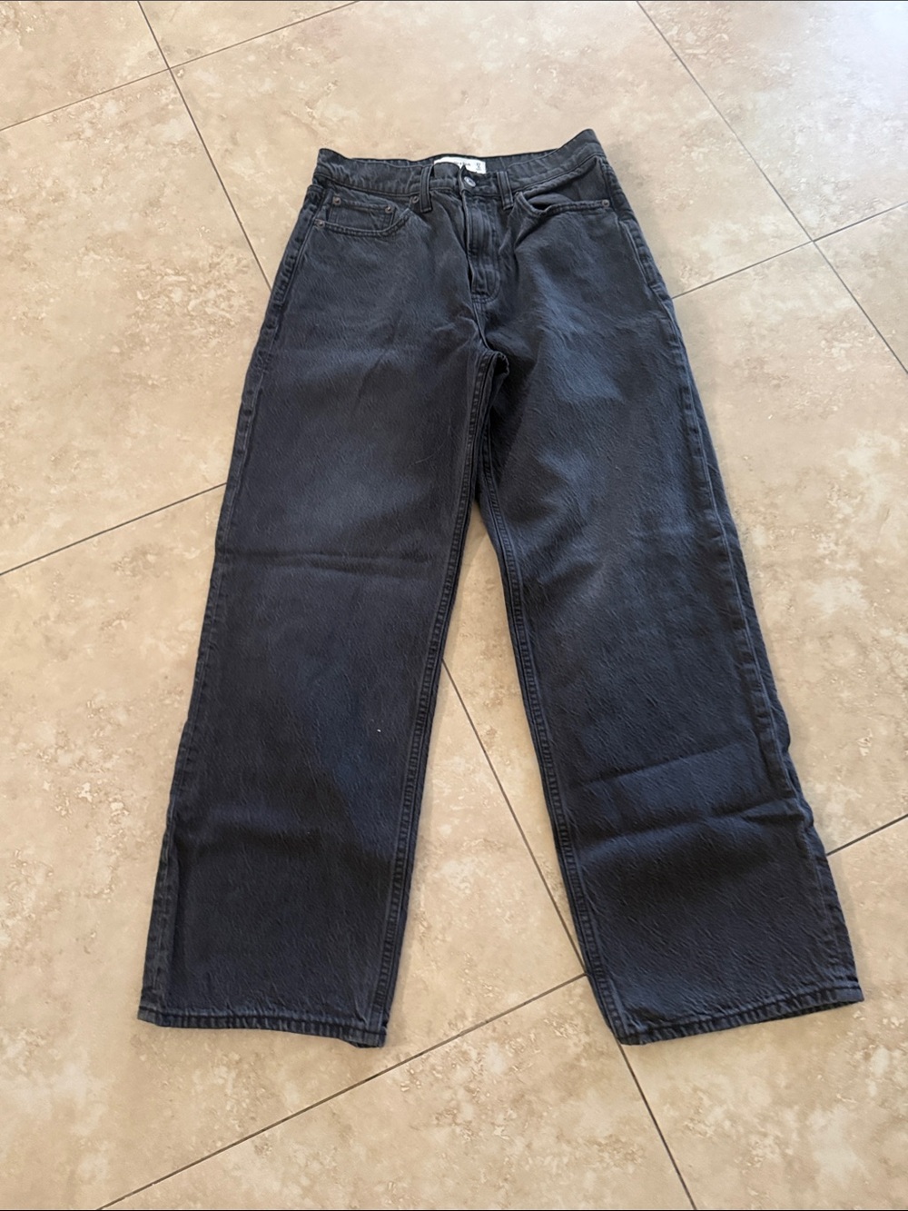 Women Black Straight-Leg Jeans